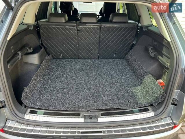Серый Шкода Kodiaq, объемом двигателя 1.97 л и пробегом 102 тыс. км за 35000 $, фото 4 на Automoto.ua