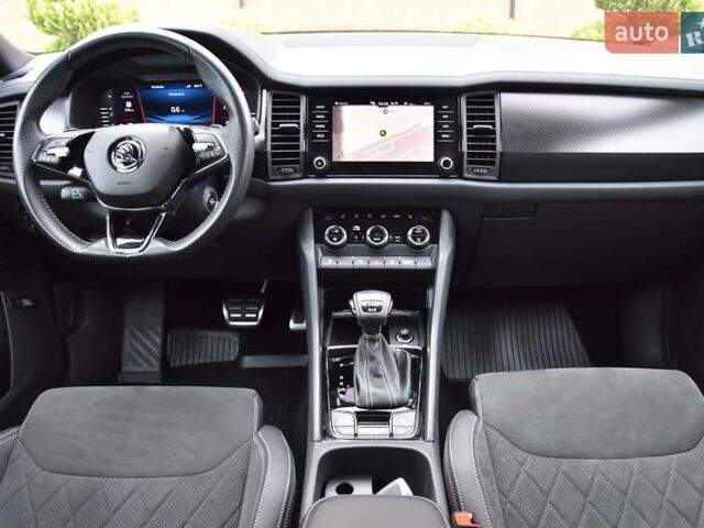 Шкода Kodiaq 2021 в Львове на Automoto.ua Серый Шкода Kodiaq, объемом двигателя 1.97 л и пробегом 108 тыс. км за 42999 $, фото 32 на Automoto.ua