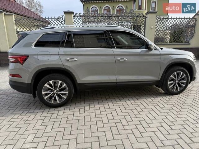 Серый Шкода Kodiaq, объемом двигателя 2 л и пробегом 107 тыс. км за 34600 $, фото 21 на Automoto.ua
