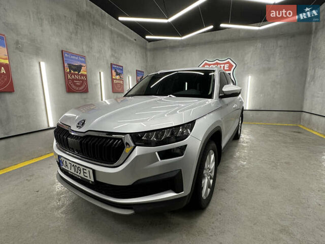 Серый Шкода Kodiaq, объемом двигателя 1.97 л и пробегом 189 тыс. км за 31000 $, фото 5 на Automoto.ua