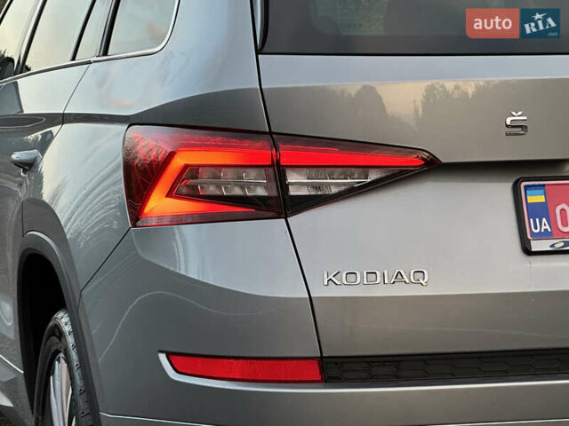 Серый Шкода Kodiaq, объемом двигателя 2 л и пробегом 181 тыс. км за 35399 $, фото 54 на Automoto.ua