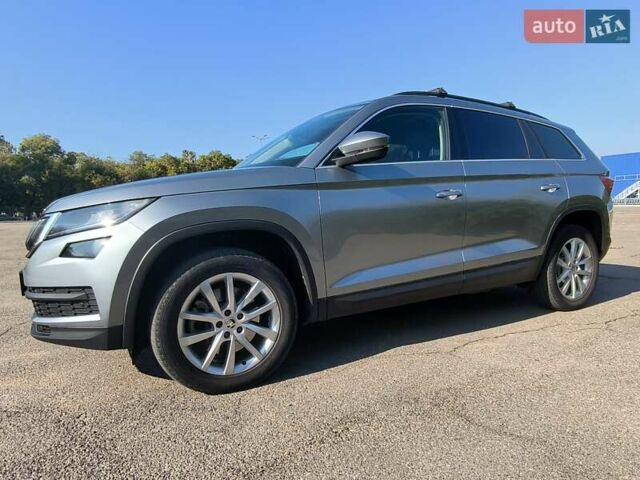 Серый Шкода Kodiaq, объемом двигателя 1.98 л и пробегом 112 тыс. км за 30787 $, фото 6 на Automoto.ua