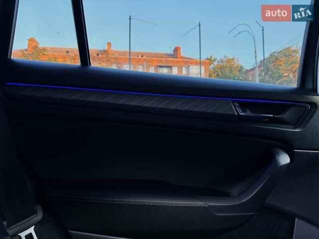 Сірий Шкода Kodiaq, об'ємом двигуна 1.98 л та пробігом 36 тис. км за 31999 $, фото 32 на Automoto.ua