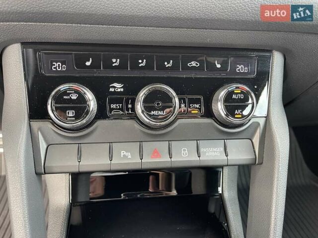 Серый Шкода Kodiaq, объемом двигателя 1.98 л и пробегом 74 тыс. км за 36000 $, фото 50 на Automoto.ua