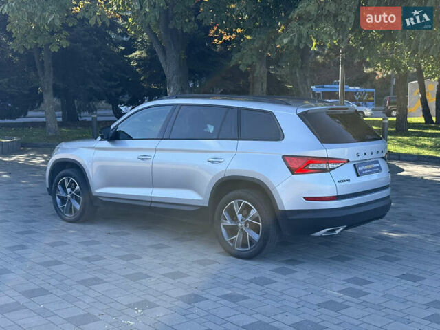 Серый Шкода Kodiaq, объемом двигателя 1.98 л и пробегом 121 тыс. км за 31000 $, фото 14 на Automoto.ua
