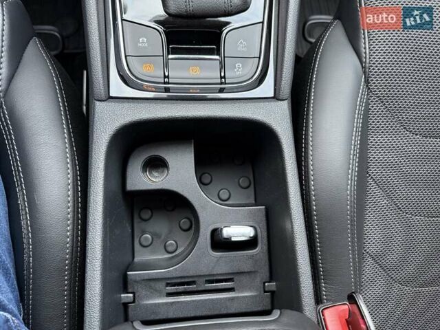 Серый Шкода Kodiaq, объемом двигателя 2 л и пробегом 107 тыс. км за 34600 $, фото 104 на Automoto.ua