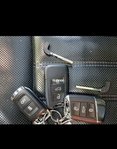 Серый Шкода Kodiaq, объемом двигателя 1.97 л и пробегом 177 тыс. км за 35999 $, фото 50 на Automoto.ua