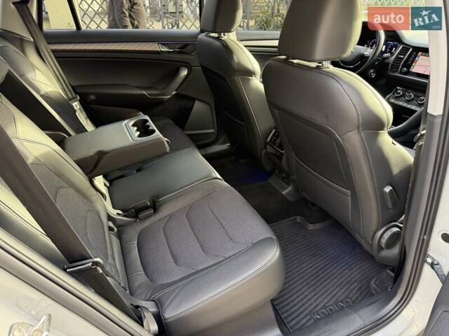 Серый Шкода Kodiaq, объемом двигателя 2 л и пробегом 107 тыс. км за 34600 $, фото 80 на Automoto.ua