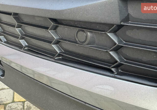 Серый Шкода Kodiaq, объемом двигателя 1.97 л и пробегом 141 тыс. км за 29999 $, фото 146 на Automoto.ua