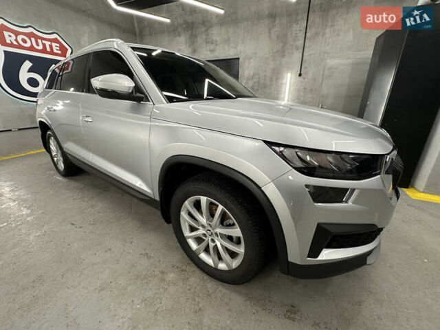Серый Шкода Kodiaq, объемом двигателя 1.97 л и пробегом 189 тыс. км за 31000 $, фото 17 на Automoto.ua