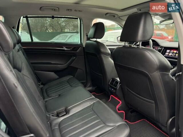 Серый Шкода Kodiaq, объемом двигателя 1.97 л и пробегом 177 тыс. км за 35999 $, фото 41 на Automoto.ua
