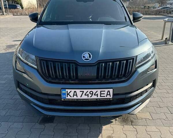 Серый Шкода Kodiaq, объемом двигателя 1.98 л и пробегом 28 тыс. км за 40999 $, фото 2 на Automoto.ua