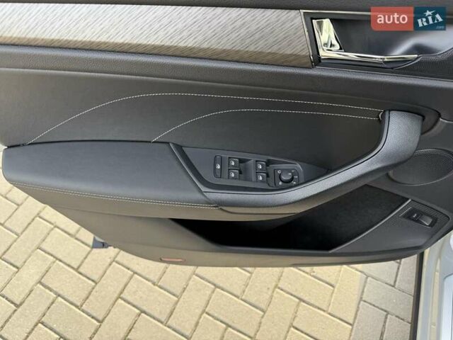 Серый Шкода Kodiaq, объемом двигателя 2 л и пробегом 107 тыс. км за 34600 $, фото 60 на Automoto.ua