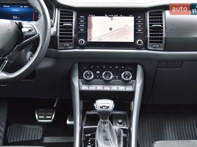 Шкода Kodiaq 2021 в Львове на Automoto.ua Серый Шкода Kodiaq, объемом двигателя 1.97 л и пробегом 108 тыс. км за 42999 $, фото 40 на Automoto.ua