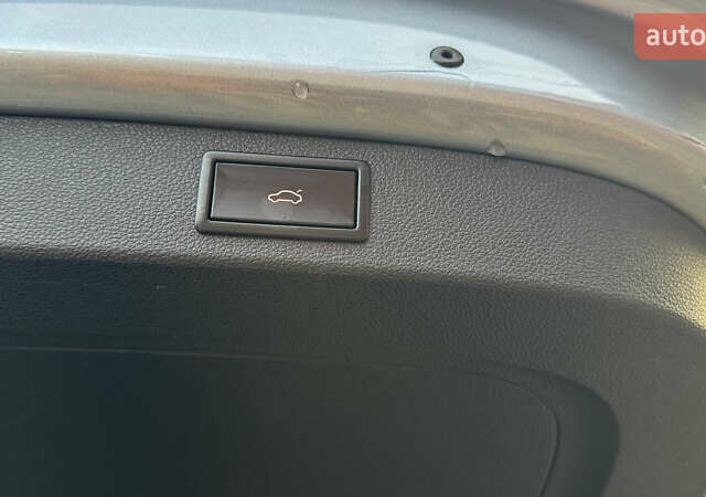 Серый Шкода Kodiaq, объемом двигателя 1.97 л и пробегом 141 тыс. км за 29999 $, фото 96 на Automoto.ua