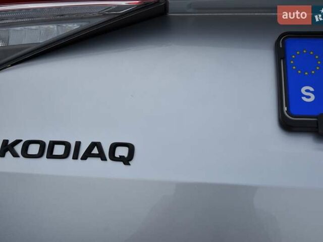 Шкода Kodiaq 2021 в Львове на Automoto.ua Серый Шкода Kodiaq, объемом двигателя 1.97 л и пробегом 108 тыс. км за 42999 $, фото 86 на Automoto.ua