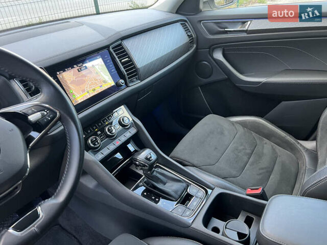 Серый Шкода Kodiaq, объемом двигателя 1.97 л и пробегом 77 тыс. км за 29999 $, фото 31 на Automoto.ua
