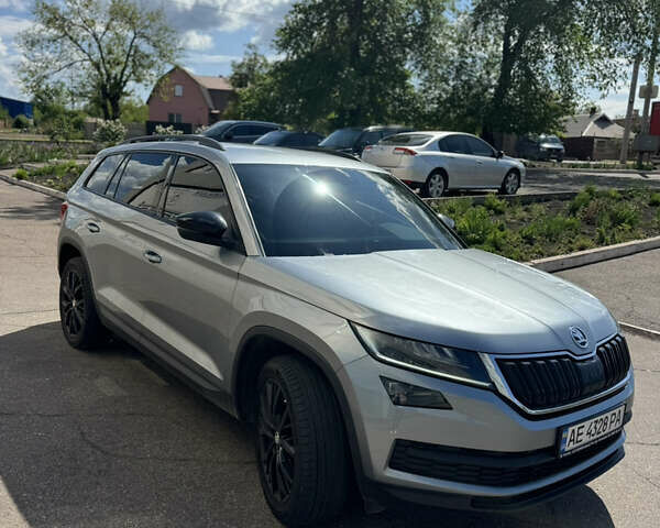 Серый Шкода Kodiaq, объемом двигателя 1.98 л и пробегом 73 тыс. км за 29900 $, фото 5 на Automoto.ua
