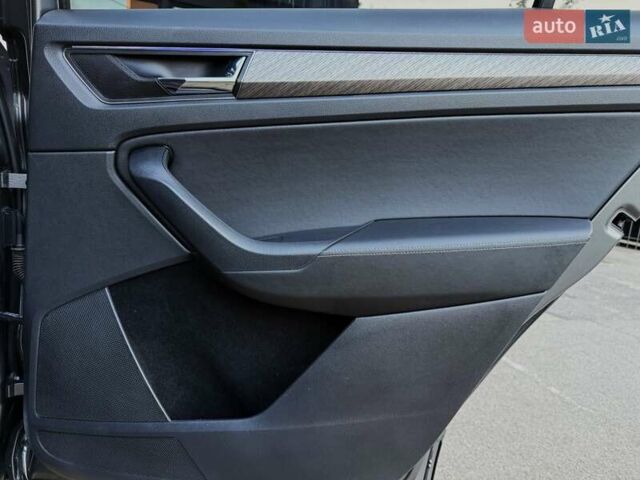 Серый Шкода Kodiaq, объемом двигателя 1.98 л и пробегом 36 тыс. км за 32999 $, фото 28 на Automoto.ua