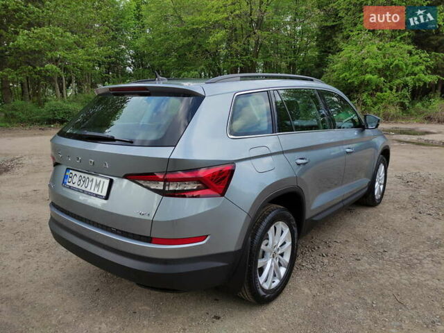 Серый Шкода Kodiaq, объемом двигателя 1.98 л и пробегом 39 тыс. км за 32800 $, фото 5 на Automoto.ua