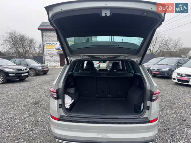 Сірий Шкода Kodiaq, об'ємом двигуна 2 л та пробігом 118 тис. км за 40001 $, фото 38 на Automoto.ua