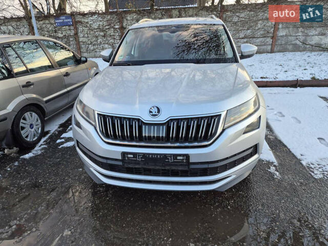 Шкода Kodiaq 2021 в Львове на Automoto.ua Серый Шкода Kodiaq, объемом двигателя 1.97 л и пробегом 103 тыс. км за 38777 $, фото 1 на Automoto.ua