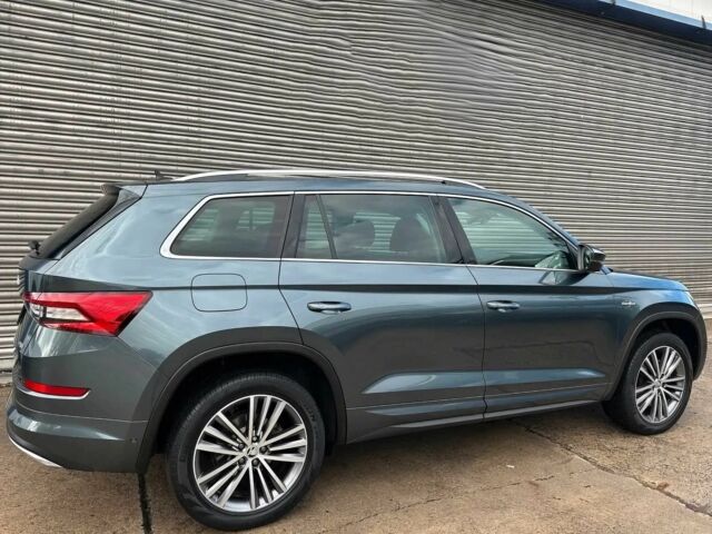 Серый Шкода Kodiaq, объемом двигателя 2 л и пробегом 18 тыс. км за 24000 $, фото 4 на Automoto.ua