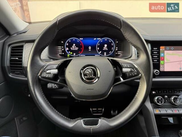 Серый Шкода Kodiaq, объемом двигателя 2 л и пробегом 107 тыс. км за 34600 $, фото 109 на Automoto.ua