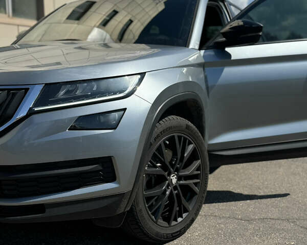 Серый Шкода Kodiaq, объемом двигателя 1.98 л и пробегом 73 тыс. км за 29900 $, фото 10 на Automoto.ua
