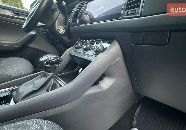 Серый Шкода Kodiaq, объемом двигателя 1.97 л и пробегом 141 тыс. км за 29999 $, фото 75 на Automoto.ua