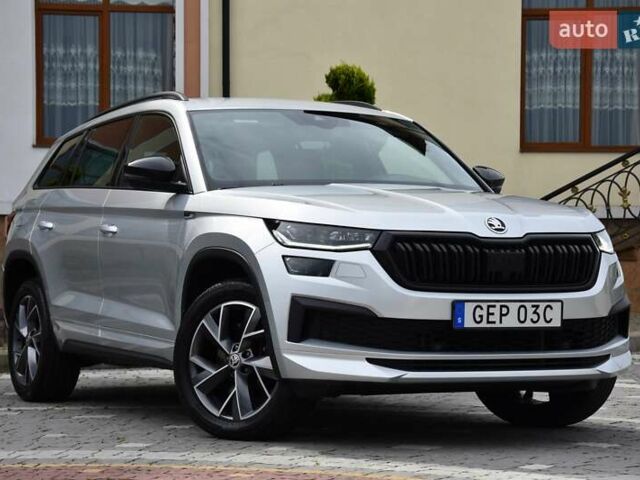 Шкода Kodiaq 2021 в Львове на Automoto.ua Серый Шкода Kodiaq, объемом двигателя 1.97 л и пробегом 108 тыс. км за 42999 $, фото 2 на Automoto.ua