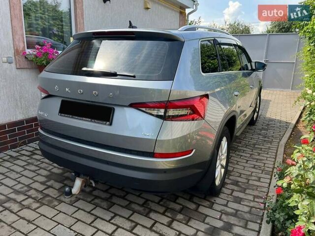 Серый Шкода Kodiaq, объемом двигателя 1.97 л и пробегом 102 тыс. км за 35000 $, фото 1 на Automoto.ua