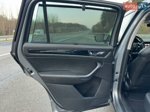 Серый Шкода Kodiaq, объемом двигателя 2 л и пробегом 181 тыс. км за 35399 $, фото 73 на Automoto.ua