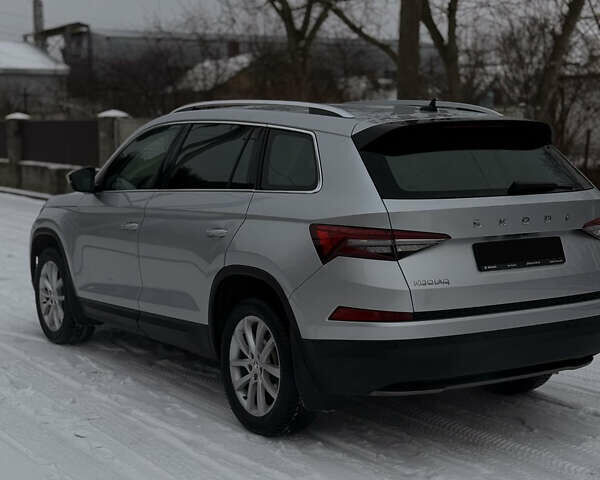 Сірий Шкода Kodiaq, об'ємом двигуна 2 л та пробігом 126 тис. км за 32100 $, фото 33 на Automoto.ua