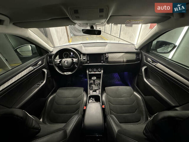 Серый Шкода Kodiaq, объемом двигателя 1.97 л и пробегом 189 тыс. км за 31000 $, фото 33 на Automoto.ua