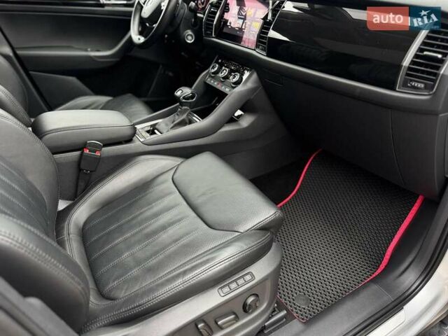 Серый Шкода Kodiaq, объемом двигателя 1.97 л и пробегом 177 тыс. км за 35999 $, фото 44 на Automoto.ua
