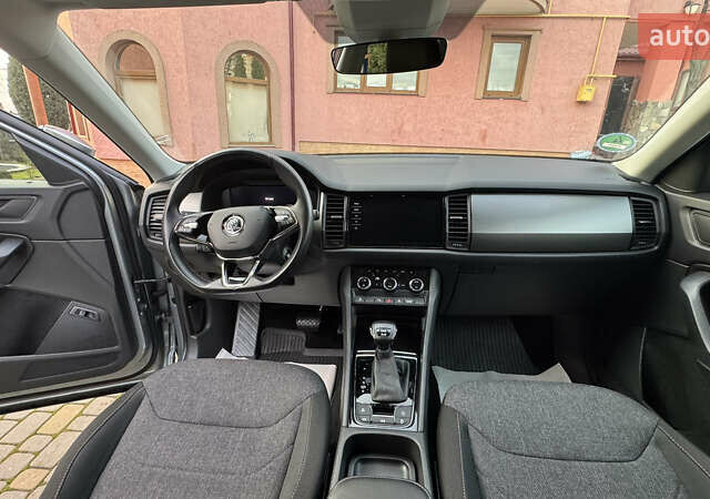 Серый Шкода Kodiaq, объемом двигателя 1.97 л и пробегом 141 тыс. км за 29999 $, фото 54 на Automoto.ua