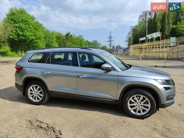 Серый Шкода Kodiaq, объемом двигателя 1.98 л и пробегом 39 тыс. км за 32800 $, фото 12 на Automoto.ua