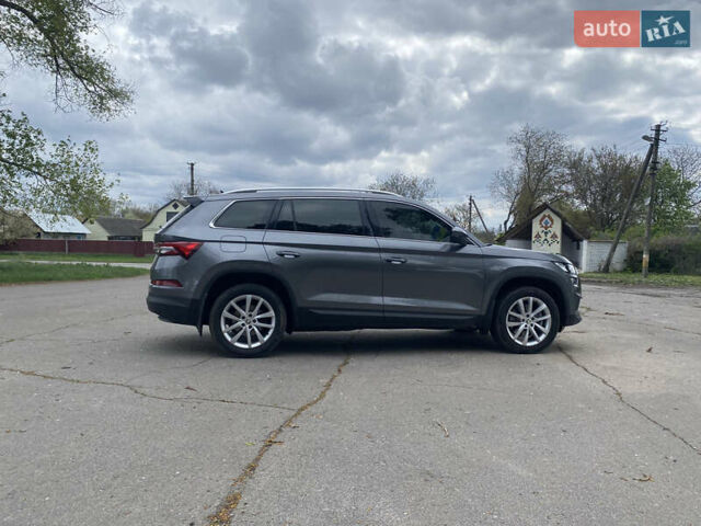 Сірий Шкода Kodiaq, об'ємом двигуна 2 л та пробігом 91 тис. км за 40500 $, фото 2 на Automoto.ua