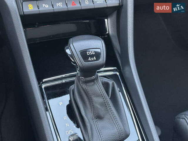 Серый Шкода Kodiaq, объемом двигателя 2 л и пробегом 181 тыс. км за 35399 $, фото 131 на Automoto.ua