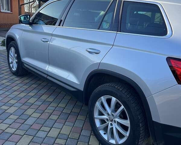 Серый Шкода Kodiaq, объемом двигателя 1.97 л и пробегом 194 тыс. км за 30350 $, фото 6 на Automoto.ua