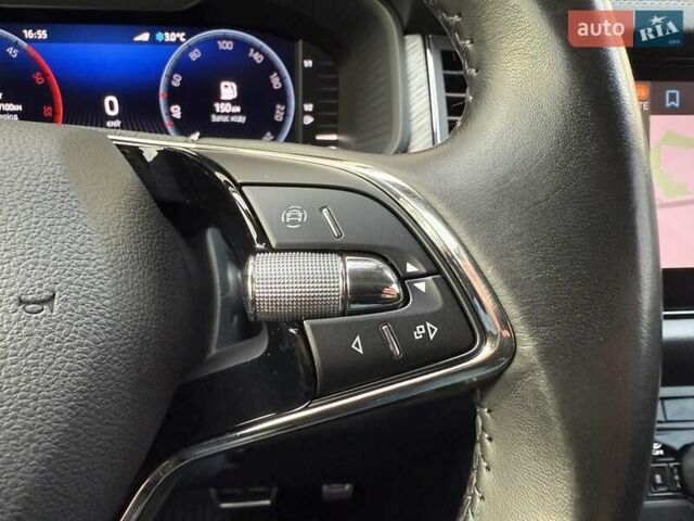 Серый Шкода Kodiaq, объемом двигателя 2 л и пробегом 107 тыс. км за 34600 $, фото 112 на Automoto.ua