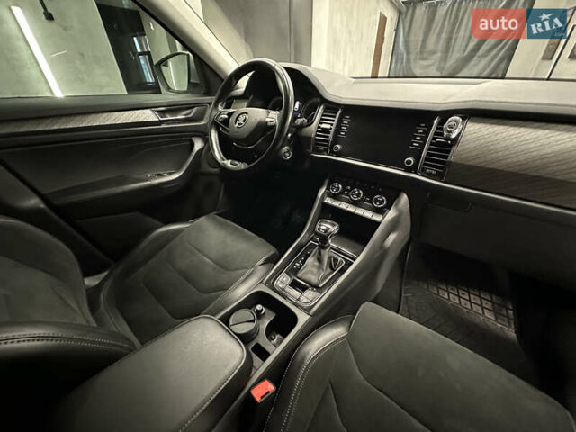 Серый Шкода Kodiaq, объемом двигателя 1.97 л и пробегом 189 тыс. км за 31000 $, фото 32 на Automoto.ua