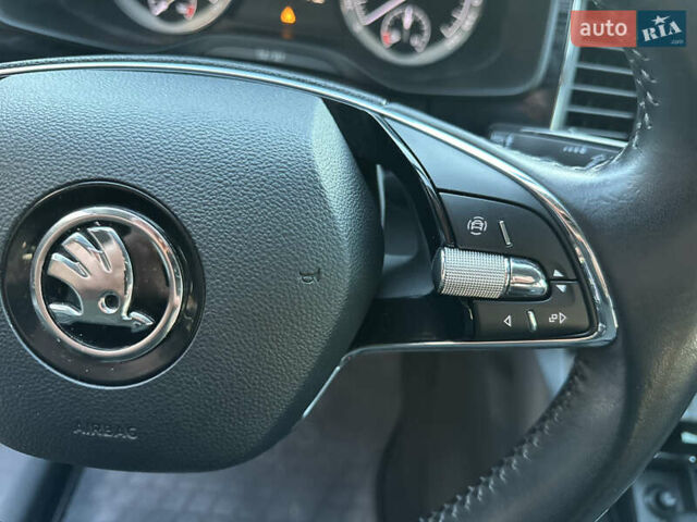 Сірий Шкода Kodiaq, об'ємом двигуна 1.97 л та пробігом 248 тис. км за 27499 $, фото 13 на Automoto.ua