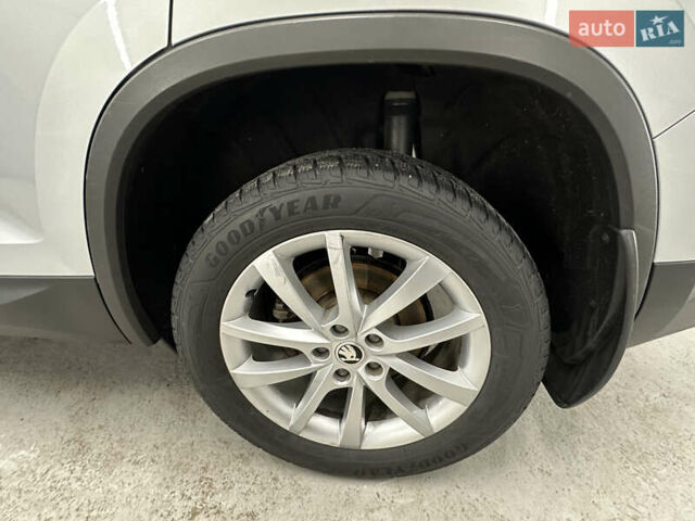 Серый Шкода Kodiaq, объемом двигателя 1.97 л и пробегом 189 тыс. км за 31000 $, фото 10 на Automoto.ua