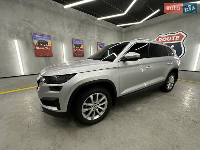 Серый Шкода Kodiaq, объемом двигателя 1.97 л и пробегом 189 тыс. км за 31000 $, фото 7 на Automoto.ua