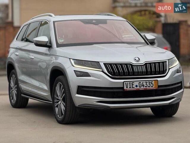 Серый Шкода Kodiaq, объемом двигателя 1.97 л и пробегом 177 тыс. км за 35999 $, фото 4 на Automoto.ua