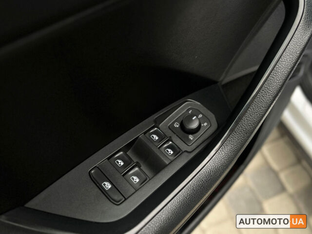Серый Шкода Kodiaq, объемом двигателя 2 л и пробегом 64 тыс. км за 35990 $, фото 12 на Automoto.ua