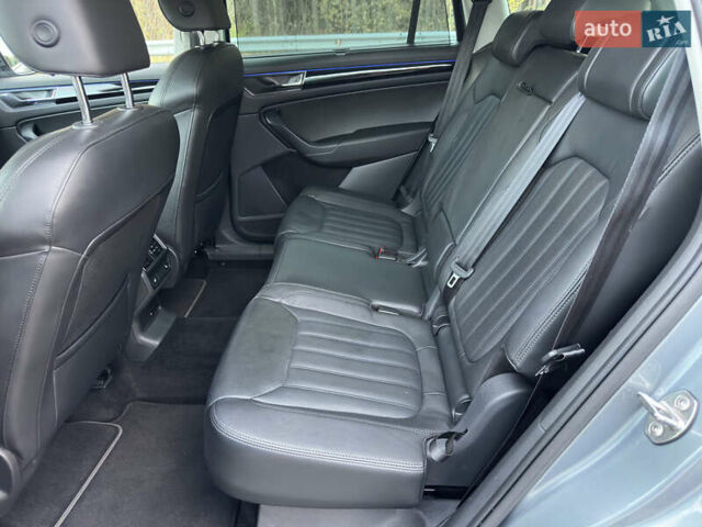 Серый Шкода Kodiaq, объемом двигателя 2 л и пробегом 181 тыс. км за 35399 $, фото 78 на Automoto.ua