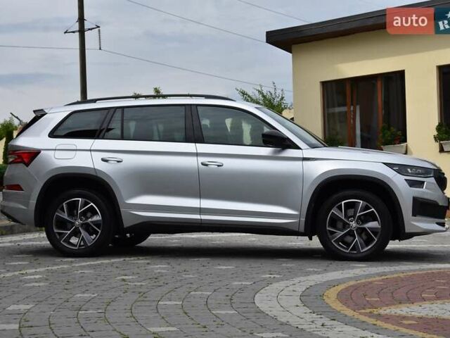 Шкода Kodiaq 2021 в Львове на Automoto.ua Серый Шкода Kodiaq, объемом двигателя 1.97 л и пробегом 108 тыс. км за 42999 $, фото 4 на Automoto.ua